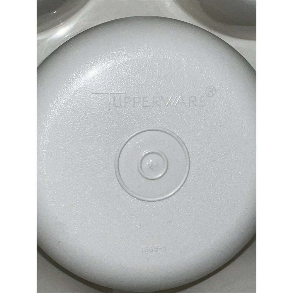 Tupperware vintage serving